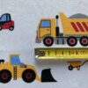 0,5m fester Jungen Baumwollstoff mit Fahrzeuge auf der Baustelle – blau gelb orange rot grau – Baustellenfahrzeuge Bagger Kipper Kran Raupe Stapler – Digital – Ökotex