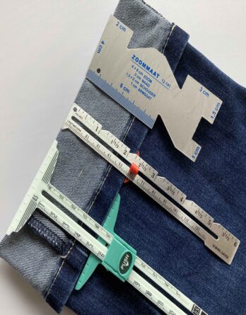 3-teiliges Nähzubehör Set – Lineal zum Nähen, Basteln und Stricken – T-Gleitlehre, Strick- und Nähmaß und Saummaß – ideal für perfekte Nähte und Säume – Saumhilfe für Nähmaschine, Bügelhilfe