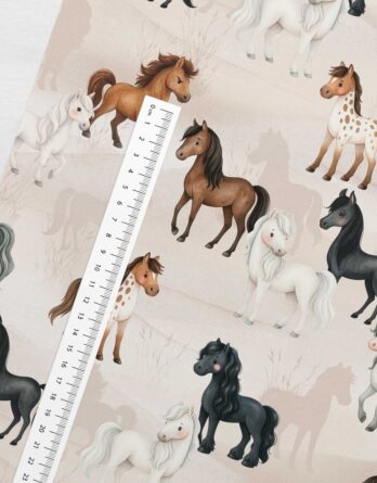 je 50x150cm Premium Baumwollstoff mit niedliche Pferde und Ponys – Mädchen Kinderstoff für Babys und Kinder in Meterware – Digitaldruck – Ökotex